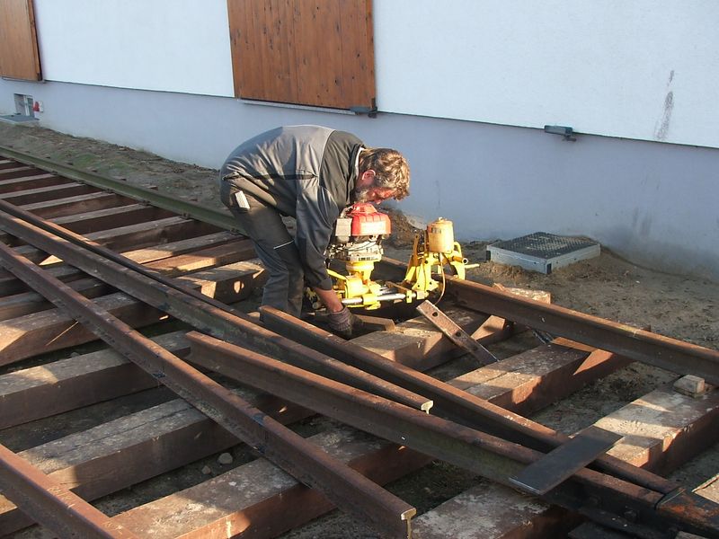 2009-10-01, Museumbahn Weichenbau26.JPG